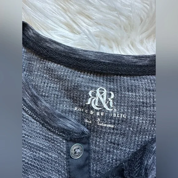 Rock & Republic Henley - Picture 4 of 5